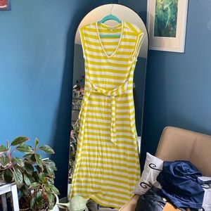 Worn, however in great condition lost maxi dress